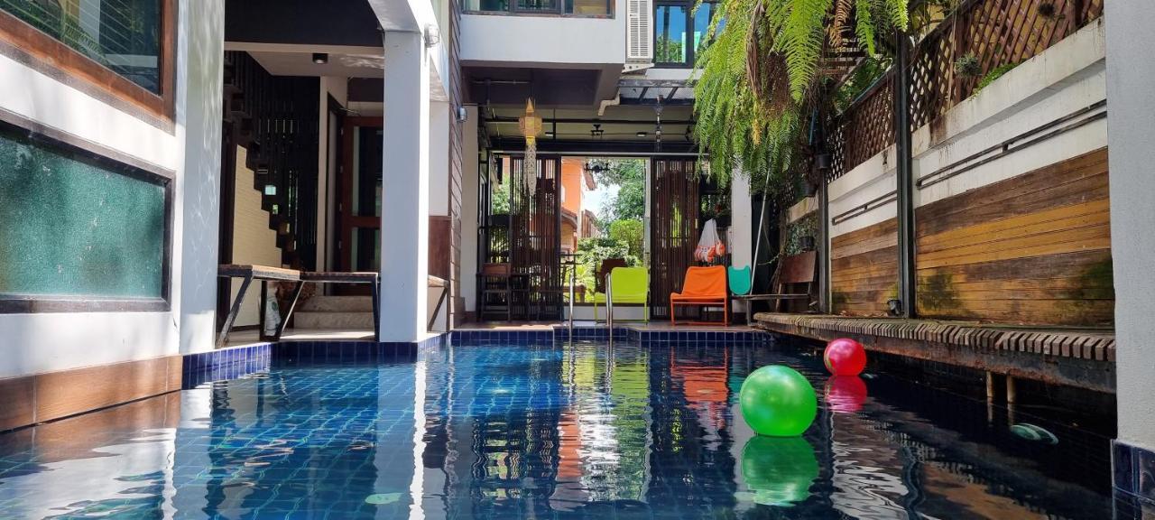 33 Poshtel (Adults Only) Hotel Chiang Mai Luaran gambar