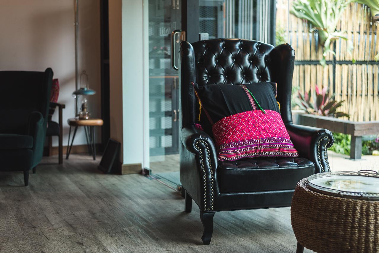 33 Poshtel (Adults Only) Hotel Chiang Mai Luaran gambar