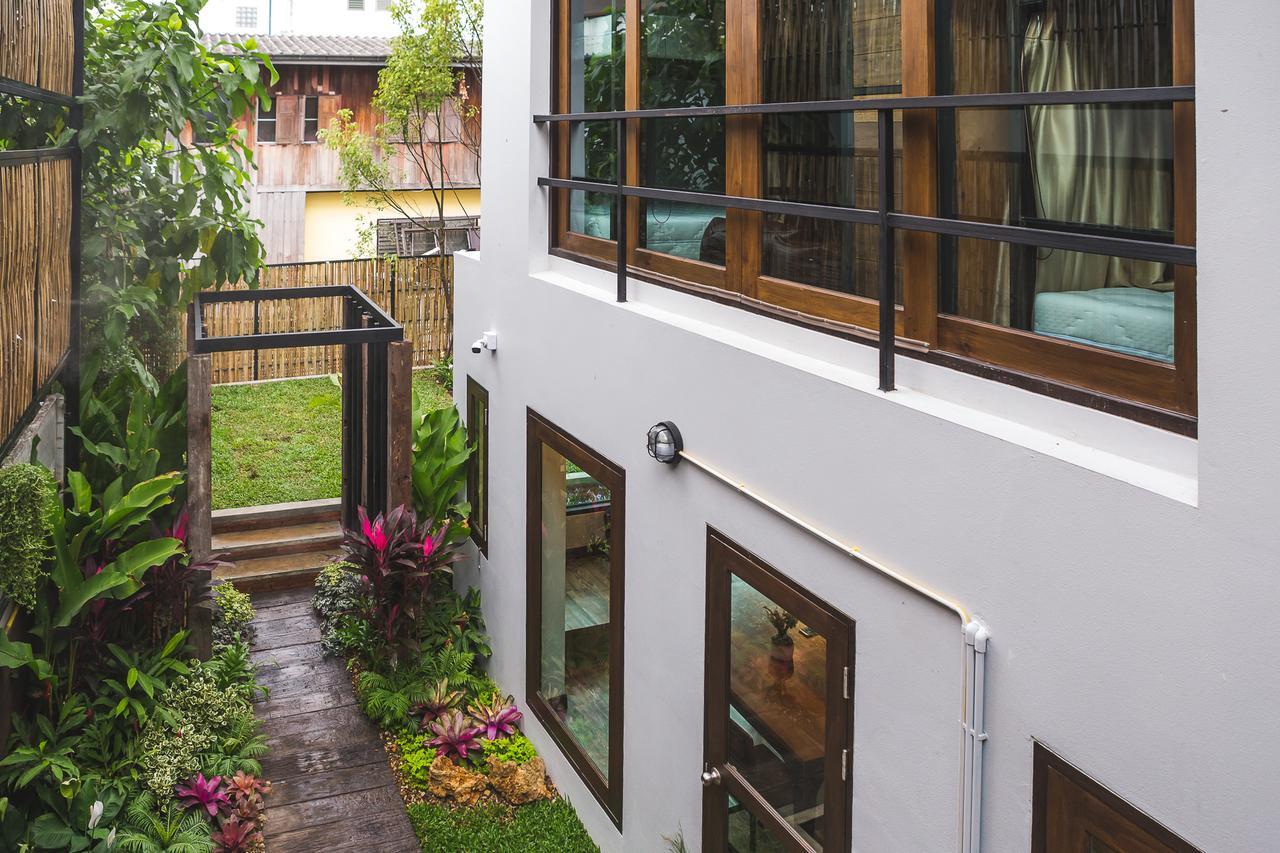 33 Poshtel (Adults Only) Hotel Chiang Mai Luaran gambar