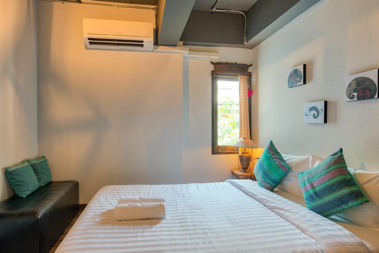 33 Poshtel (Adults Only) Hotel Chiang Mai Luaran gambar