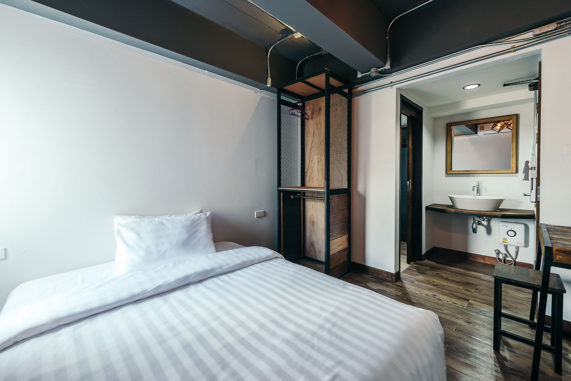 33 Poshtel (Adults Only) Hotel Chiang Mai Luaran gambar